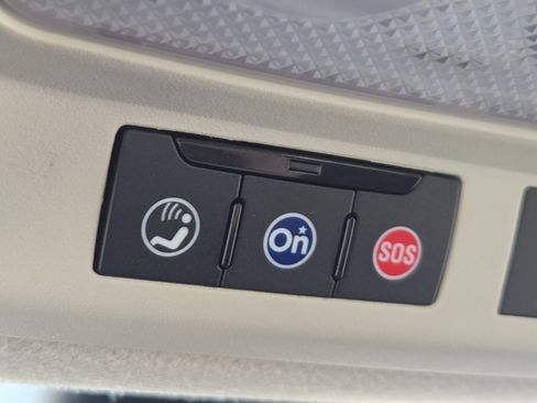 Used 2017 Chevrolet Cruze LT image 30