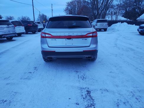 Used 2016 Lincoln MKX Select w/ Select Plus Package image 19