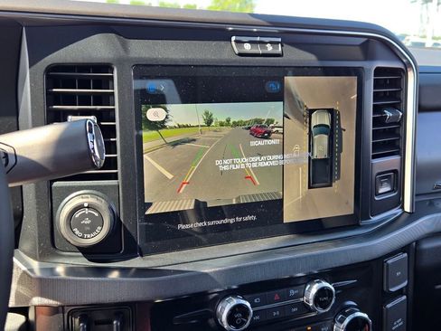 New 2025 Ford F250 Platinum image 28