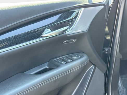 Certified 2024 Cadillac XT5 Premium Luxury image 18
