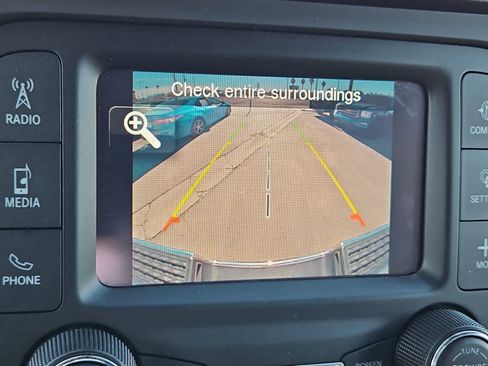 Used 2022 RAM 2500 Tradesman w/ Chrome Appearance Group image 28