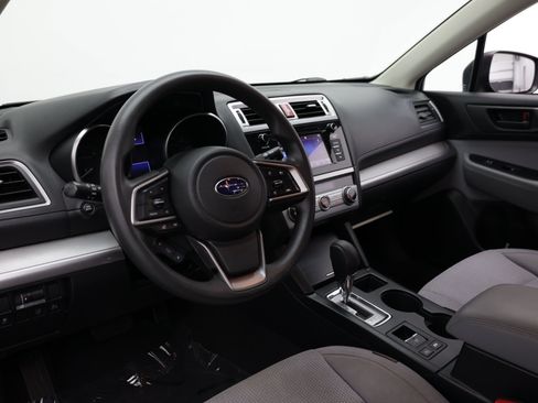 Used 2019 Subaru Outback 2.5i AWD/4WD image 12