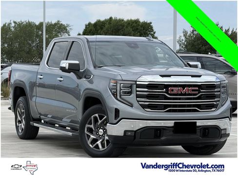 Used 2024 GMC Sierra 1500 SLT RWD image 2
