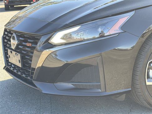 Used 2023 Nissan Altima 2.5 SR AWD/4WD image 28