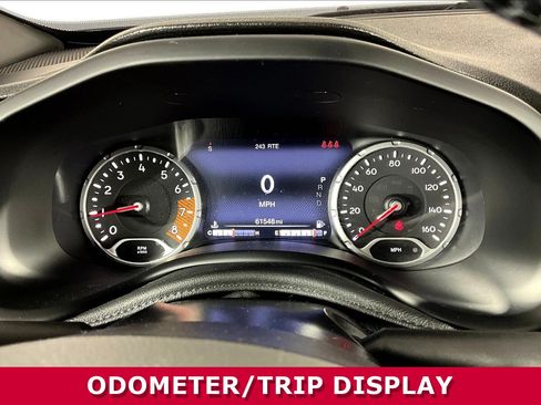 Used 2019 Jeep Renegade Limited AWD/4WD image 12