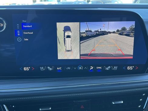 New 2026 Chevrolet Suburban Premier image 5