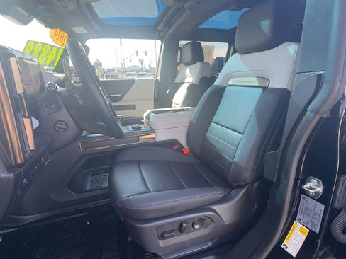 Used 2024 GMC Hummer EV 2X w/ LPO, Roof Cross Rail Package image 11
