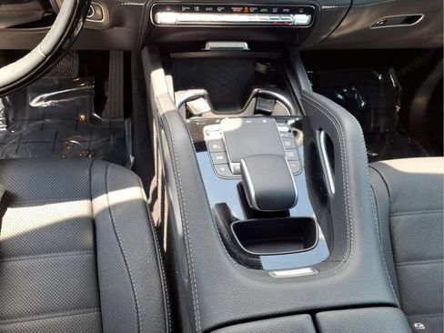 Used 2024 Mercedes-Benz GLE 450 4MATIC image 17