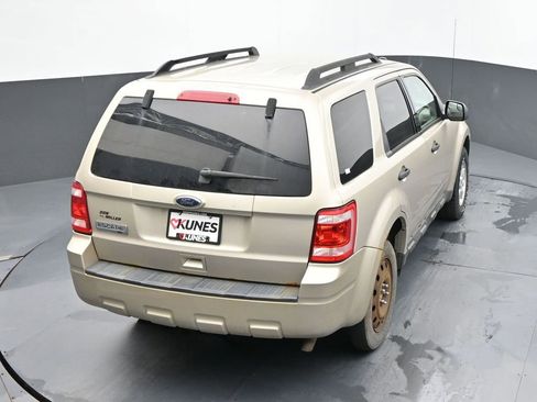 Used 2010 Ford Escape XLT FWD image 21