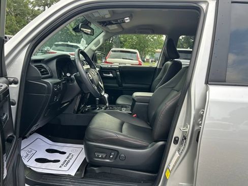 Used 2024 Toyota 4Runner TRD Off-Road Premium AWD/4WD image 9