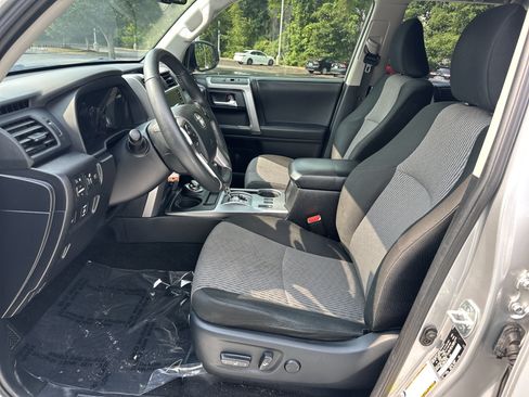 Used 2021 Toyota 4Runner SR5 AWD/4WD image 16