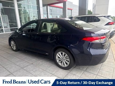 Used 2026 Toyota Corolla LE w/ LE Premium Package AWD/4WD image 15