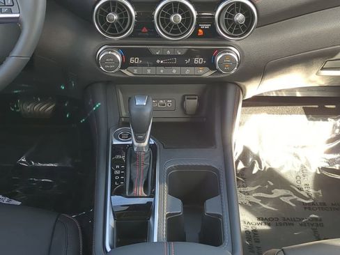 New 2025 Nissan Sentra SR w/ SR Premium Package image 18