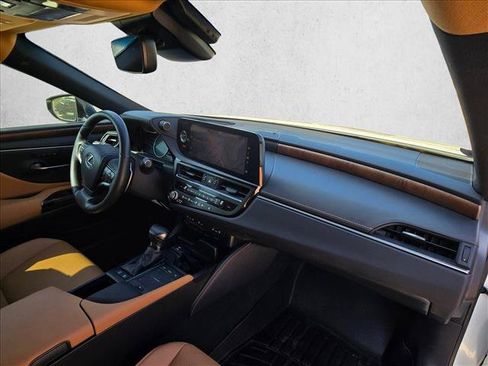 Used 2022 Lexus ES 300h w/ Premium Package FWD image 21