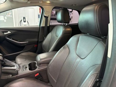 Used 2014 Ford Focus Titanium FWD image 14