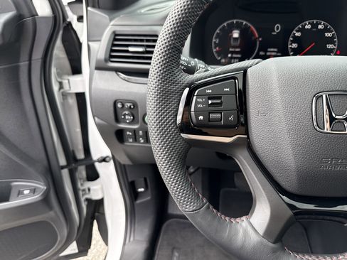 New 2026 Honda Ridgeline Black Edition image 17