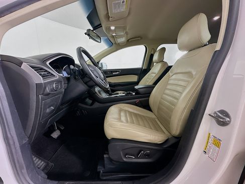 Used 2016 Ford Edge SEL w/ Equipment Group 201A FWD image 13