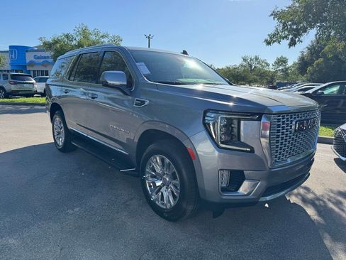 Used 2023 GMC Yukon Denali RWD image 1