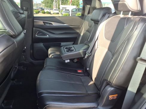 Used 2023 INFINITI QX60 Luxe w/ Performance Audio Package AWD/4WD image 17