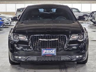 Used 2016 Chrysler 300 S video 2