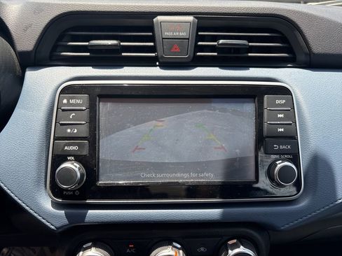 Used 2025 Nissan Versa SV FWD image 24