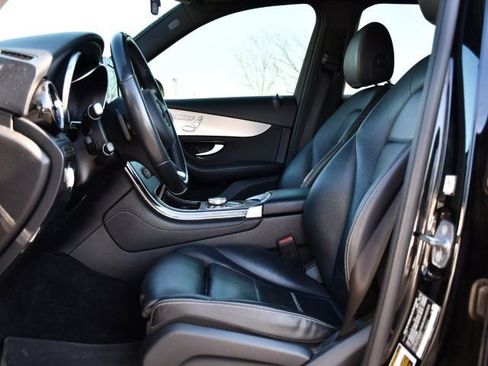 Used 2019 Mercedes-Benz GLC 300 image 11