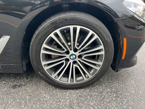 Used 2020 BMW 530i w/ Convenience Package image 36