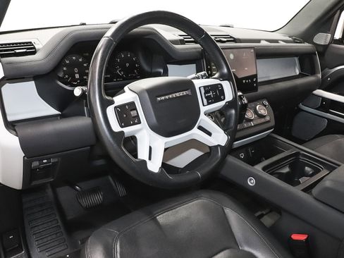 Used 2023 Land Rover Defender 130 X-Dynamic SE image 16