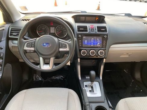 Used 2018 Subaru Forester 2.5i Premium AWD/4WD image 12