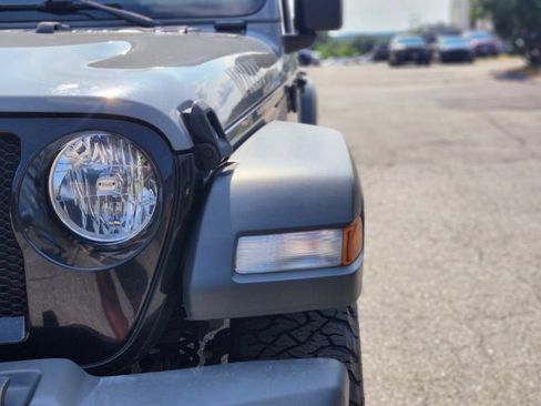Used 2021 Jeep Wrangler Unlimited Sport AWD/4WD image 10