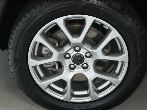 Used 2025 Jeep Compass Limited AWD/4WD image 37