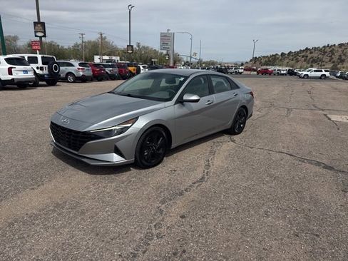 Used 2021 Hyundai Elantra SEL w/ Convenience Package FWD image 1