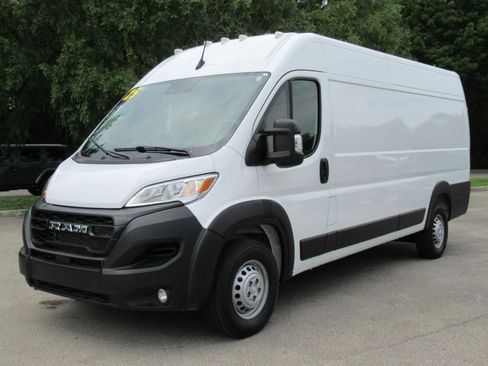 Used 2025 RAM ProMaster 3500 w/ Convenience Group FWD image 3
