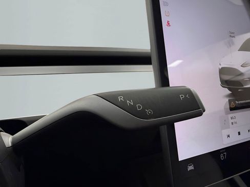 Used 2023 Tesla Model Y Long Range image 16