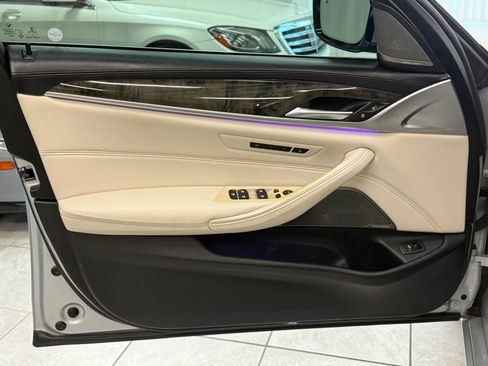 Used 2018 BMW 530i w/ Luxury Seating Package image 14