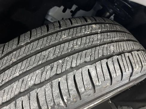 Used 2023 Lincoln Corsair AWD image 36