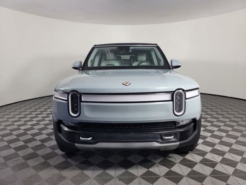 Used 2024 Rivian R1S Adventure AWD/4WD image 8