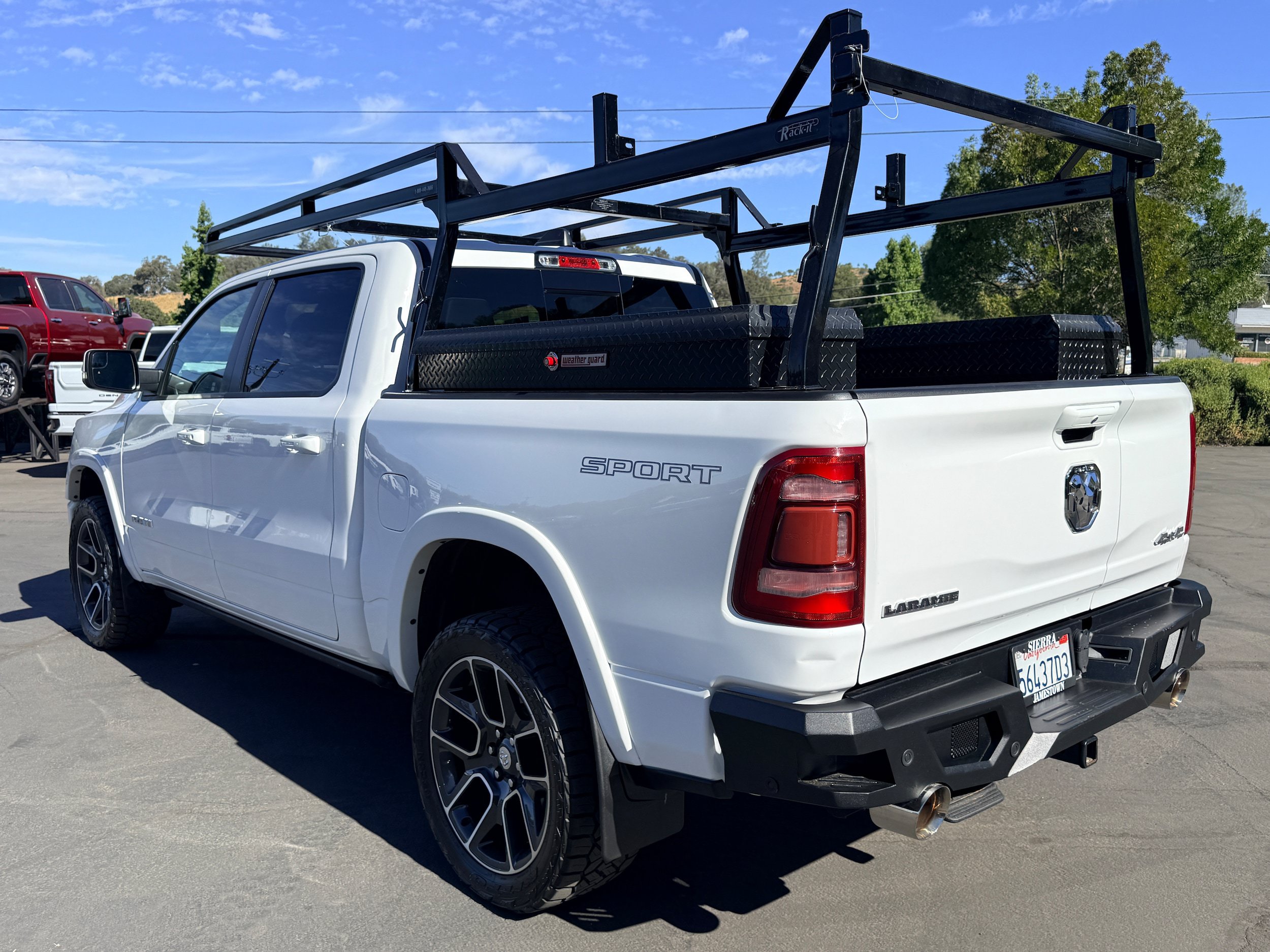 Used 2021 RAM 1500 Laramie AWD/4WD image 8