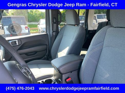 Certified 2025 Jeep Wrangler Unlimited Sahara AWD/4WD image 47