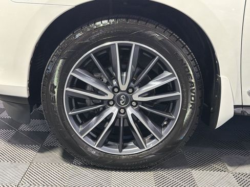 Used 2019 INFINITI QX60 Luxe w/ Sensory Package FWD image 15