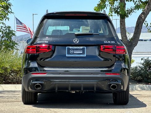 New 2025 Mercedes-Benz GLB 35 AMG 4MATIC image 4