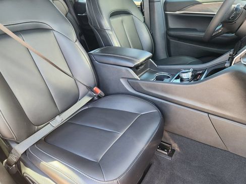 Used 2025 Jeep Grand Cherokee L Limited AWD/4WD image 15