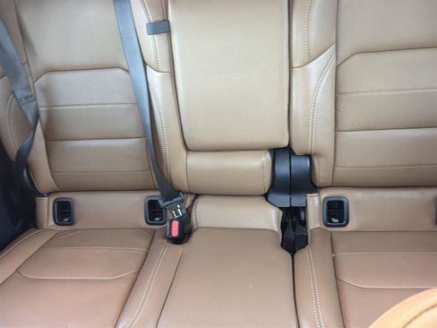 Used 2020 Jeep Gladiator Overland image 12