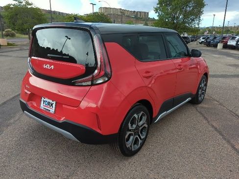 Used 2025 Kia Soul EX FWD image 4