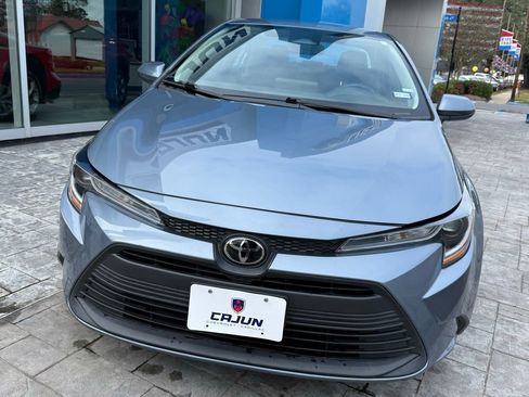 Used 2023 Toyota Corolla LE image 6