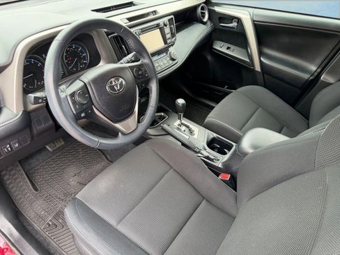 Used 2018 Toyota RAV4 XLE w/ Plus Extra Value Package image 4