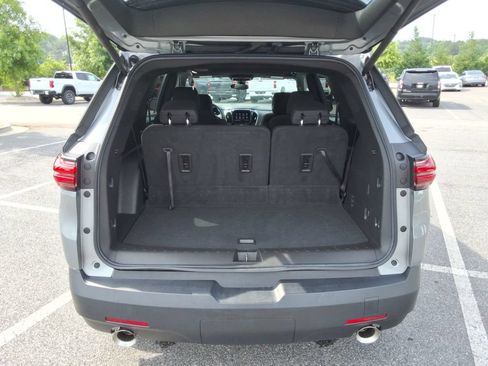 Certified 2023 Chevrolet Traverse LT FWD image 16
