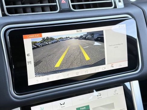 Used 2020 Land Rover Range Rover HSE image 14