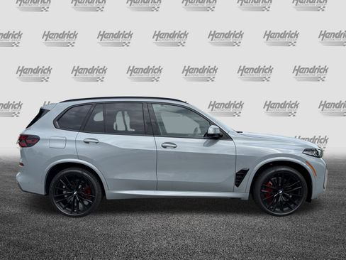 Used 2026 BMW X5 sDrive40i w/ Executive Package image 10
