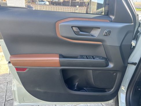 Used 2023 Ford Bronco Sport Outer Banks image 12